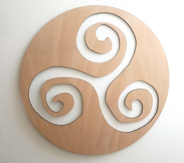 Holz Wanddeko (mit LED Licht) Triskele Nordisch Wandbild Skandinavisch Keltisch Deko Dekoration Wand Wohnzimmer Fensterdeko Holzdeko Geschenk XXL Gro